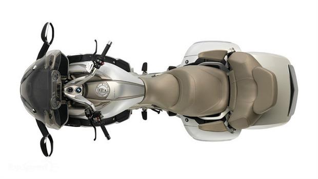 بررسی بی ام و K1600 GTL بررسی بی ام و K1600 GTL Exclusive